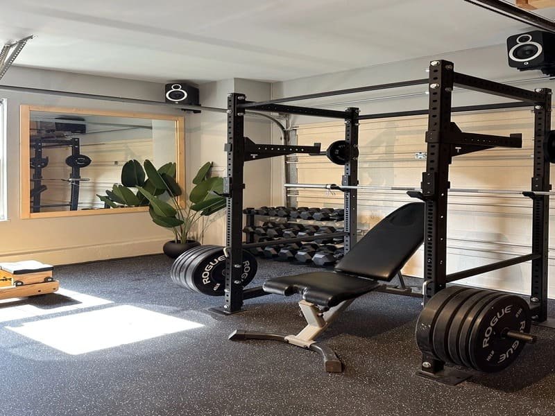 cross section of rubber flooring showing binder structure